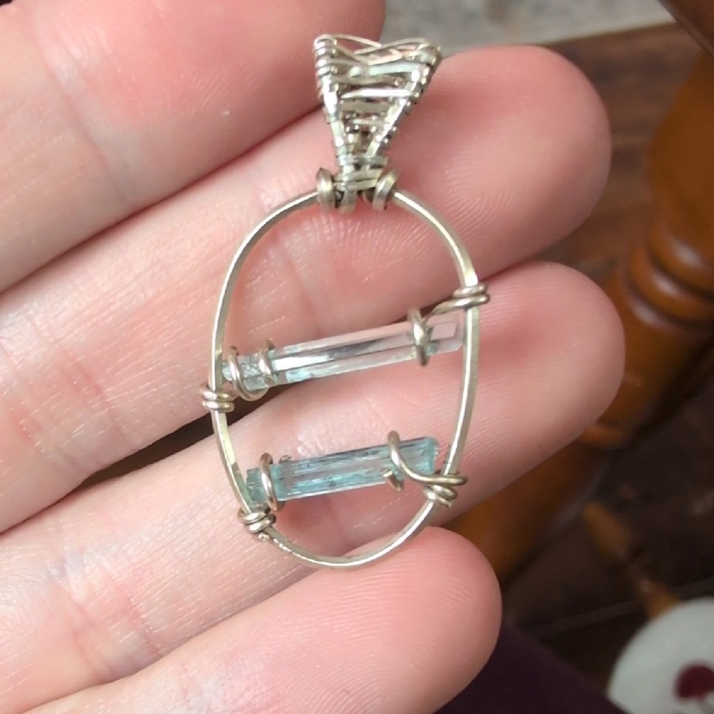 Elegant Silver Wire Wrapped Aquamarine Pendant